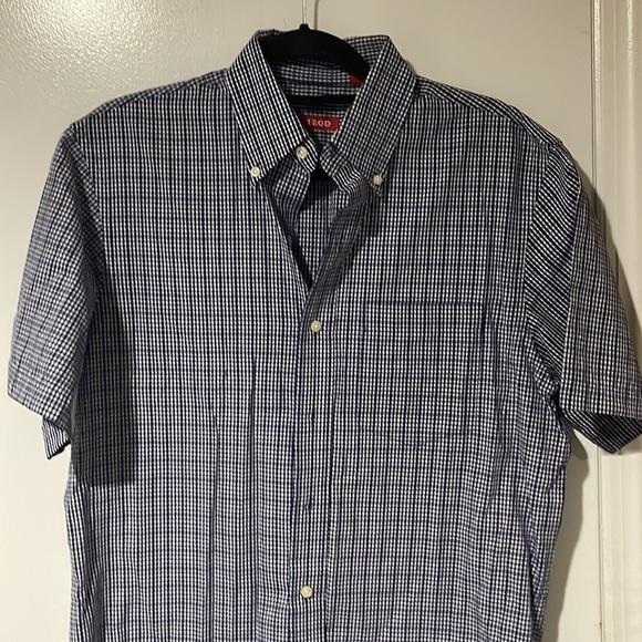 Izod Mens Button Down Shirt Short Sleeve Like New - Picture 2 of 7